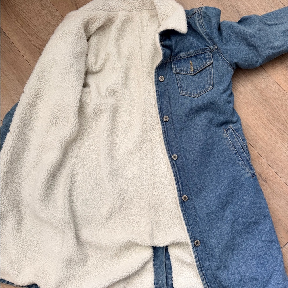 Denim Sherpa-Lined Women's Coat - Picture 2 of 6